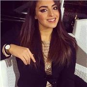 laureta in giurisprudenza offre lezione di italiano